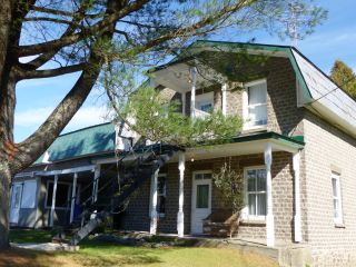 Resto Bar Hébergement REF#16949