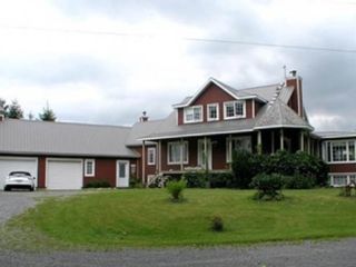 Domaine avec écurie, fermette sur une terre de 50 arpents - REF#8086