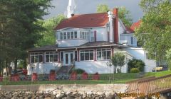 Auberge restaurant située en bordure du Lac Aylmer - REF#15199