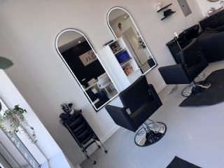 Salon coiffure et esthétique à vendre REF#17130