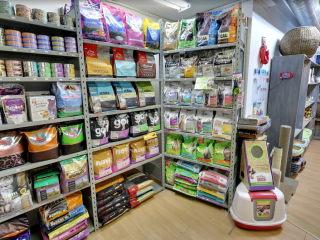 Boutique pour animaux de compagnie en plein cœur du Mile end REF#17174