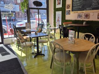 Café & Pâtisserie à vendre sur le plateau Mont-Royal REF#17044