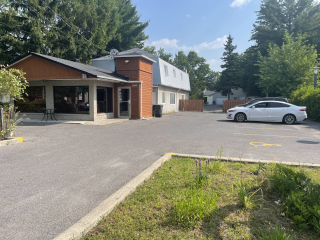 Restaurant à vendre – Emplacement stratégique avec fort potentiel de développement REF#16993