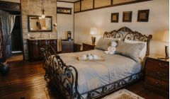 Magnifique Auberge située en Gaspésie avec vue sur le Fleuve, entièrement rénovée avec une partie réservée exclusivement aux propriétaires REF#16777